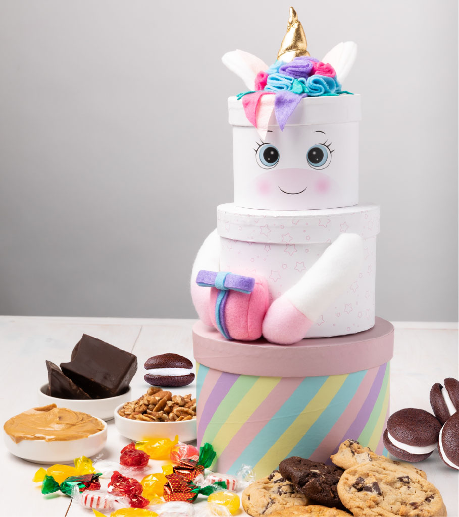 2UNicorn Full set cropped-100 copy Colorful unicorn-themed cookie gift set by Carolina Cookie, adding a touch of magic to any occasion. Cookie delivery for unicorn lovers.